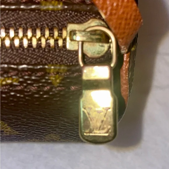 ‼️❌SOLD❌‼️Louis Vuitton Mini Papillon Pochette in Iconic Monogram Canvas in EUC - Picture 8 of 9